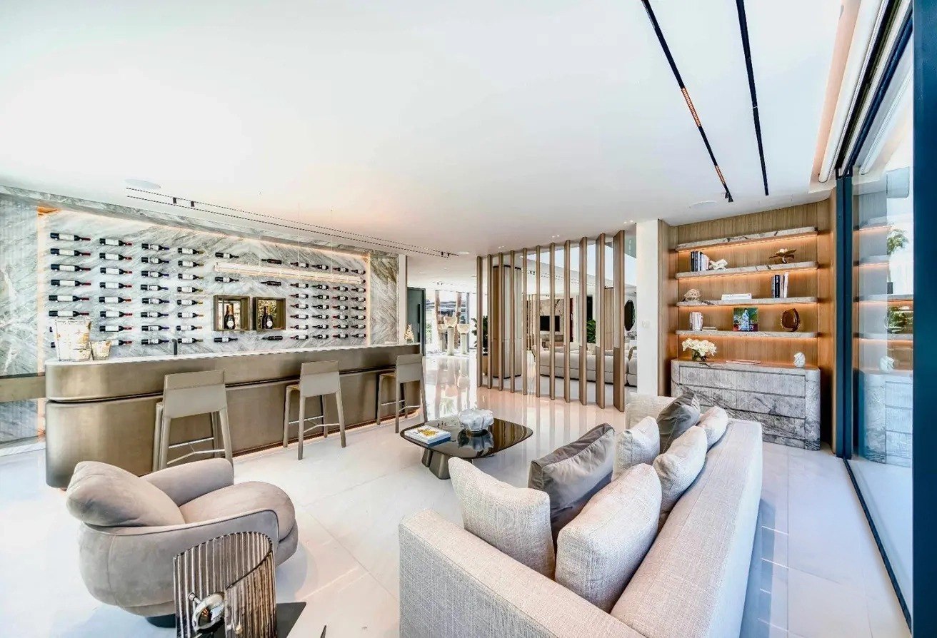 Palm Jumeirah Signature Villa  interior 3
