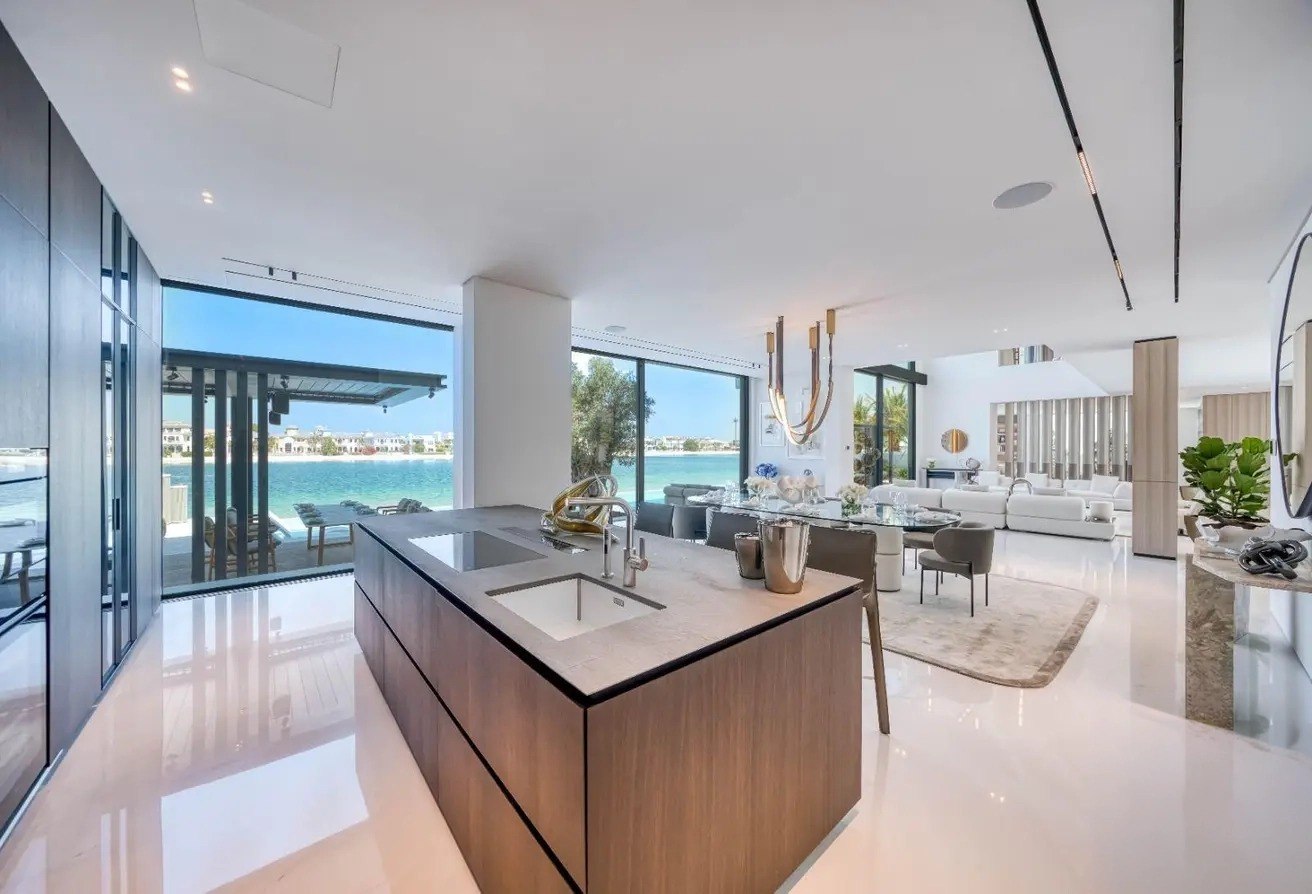 Palm Jumeirah Signature Villa  11